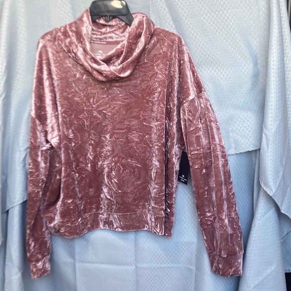 Andrew Marc Tops - 3/$45 Andrew Marc top sport duller pink velvet pull on stretch long sleeve XL